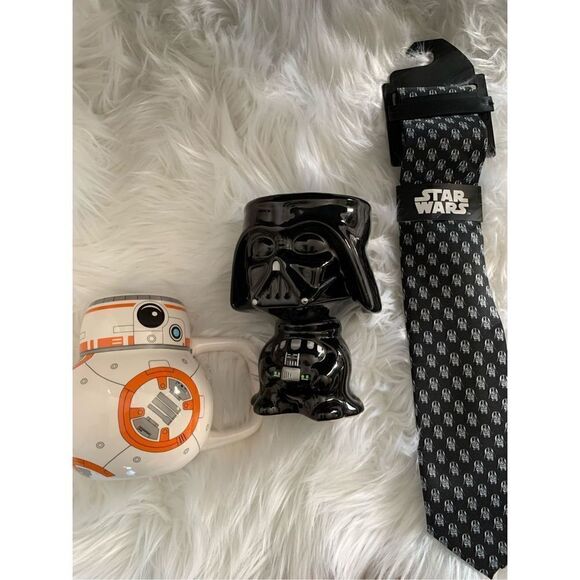 Star Wars bundle cups and tie - Picture 1 of 7
